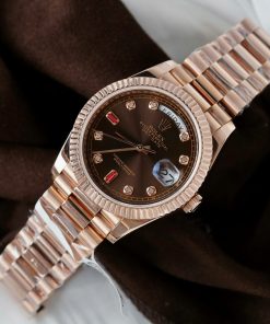 Đồng Hồ Rolex Day-Date Bọc Vàng Hồng Rep 11 Mặt Chocolate Cọc Số Đính Đá Ruby 40mm