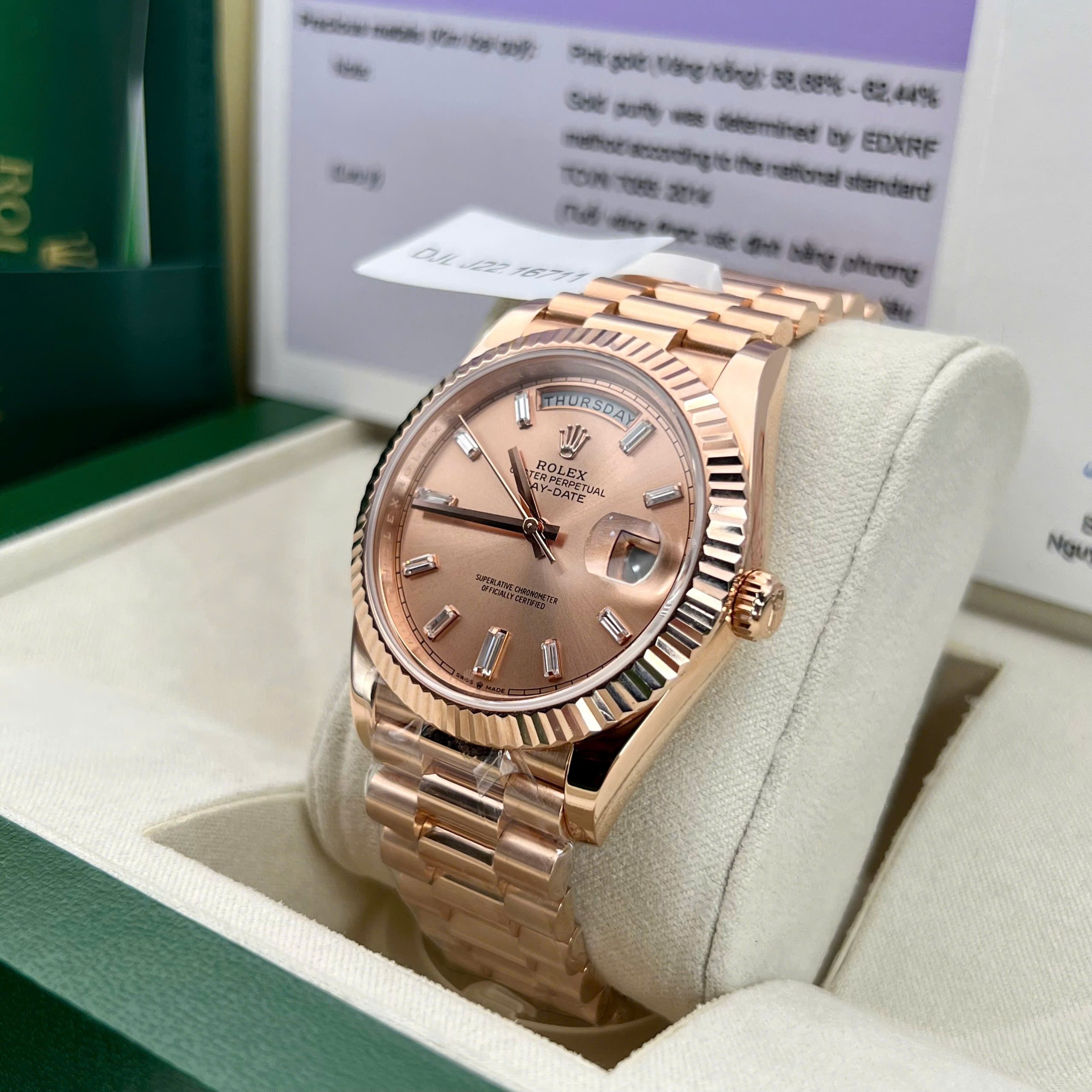 Đồng Hồ Rolex Day-Date Chế Tác Bọc Vàng 18K Mặt Cá Hồi Nhà Máy GM 40mm (4) Đồng Hồ Rolex Day-Date Chế Tác Bọc Vàng 18K Mặt Cá Hồi Nhà Máy GM 40mm