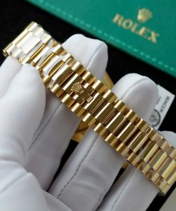 Đồng Hồ Rolex Day-Date Chế Tác Bọc Vàng Đính Kim Cương Moissanite Baguette 40mm