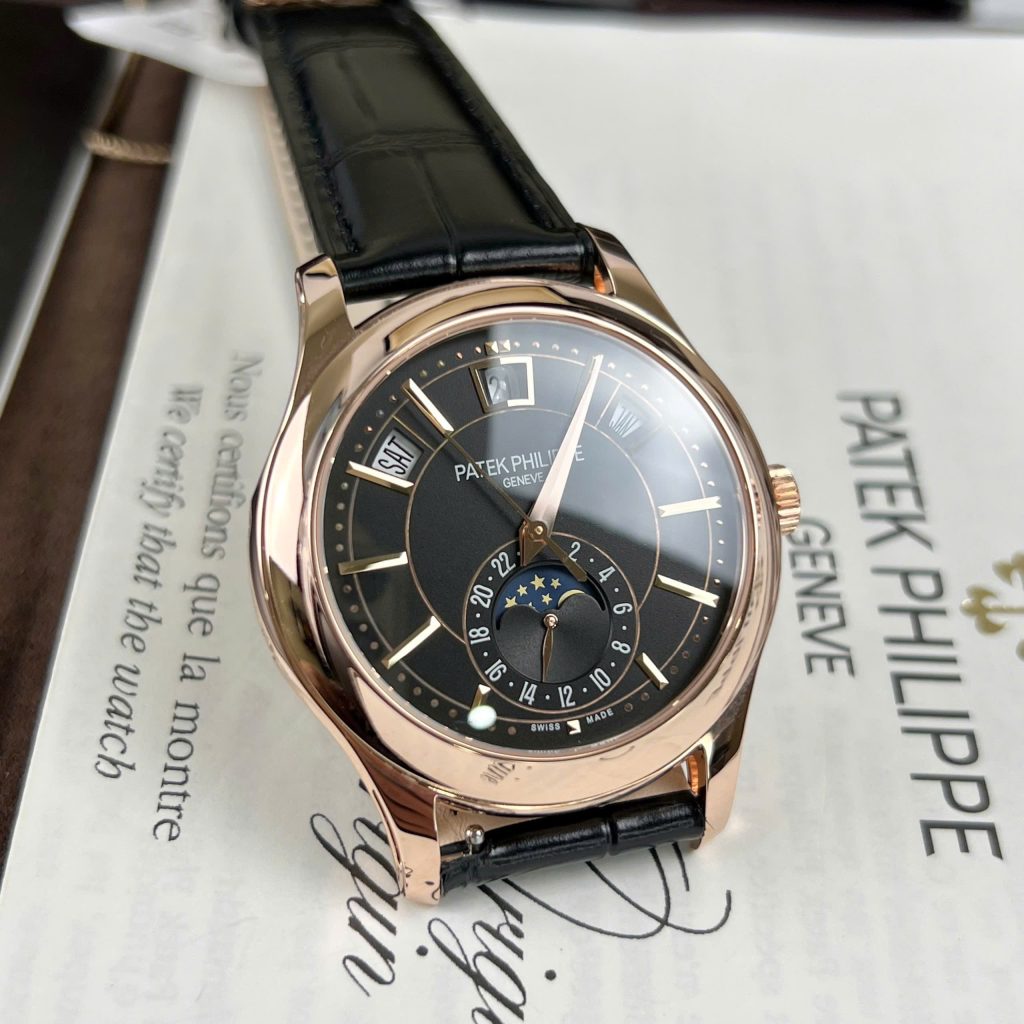 Đồng hồ Patek Philippe 5205G Replica 11 Bọc Vàng Thật Mặt Đen Nhà Máy GM 40mm